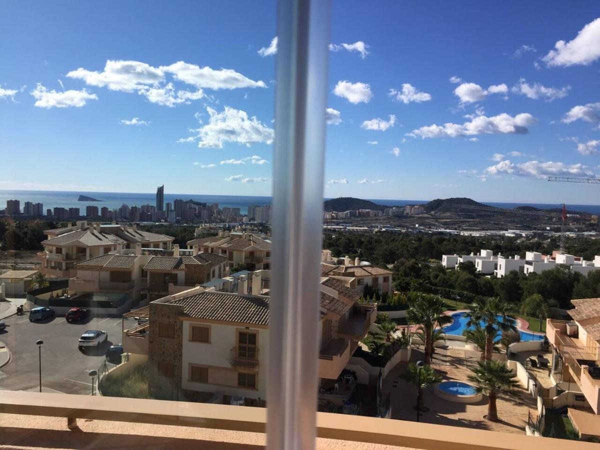 2 Bed Penthouse Apartment - Sea Views - Sleeps 4 Finestrat Dış mekan fotoğraf
