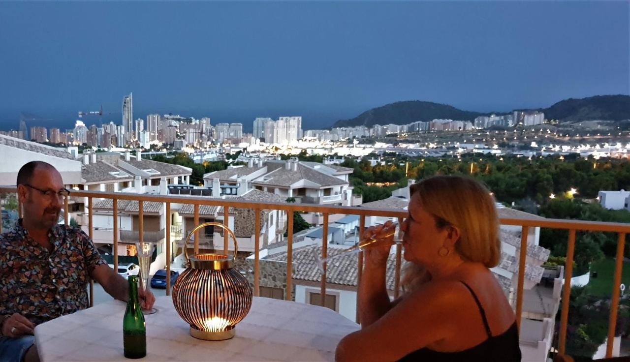 2 Bed Penthouse Apartment - Sea Views - Sleeps 4 Finestrat Dış mekan fotoğraf