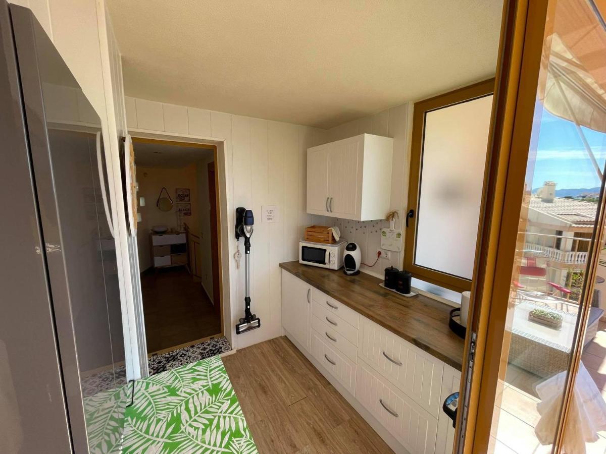 2 Bed Penthouse Apartment - Sea Views - Sleeps 4 Finestrat Dış mekan fotoğraf